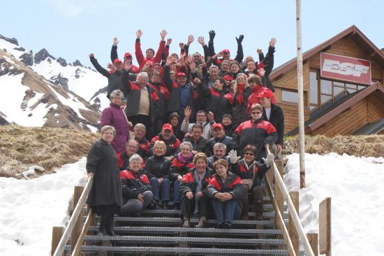 Photo de groupe à la neige